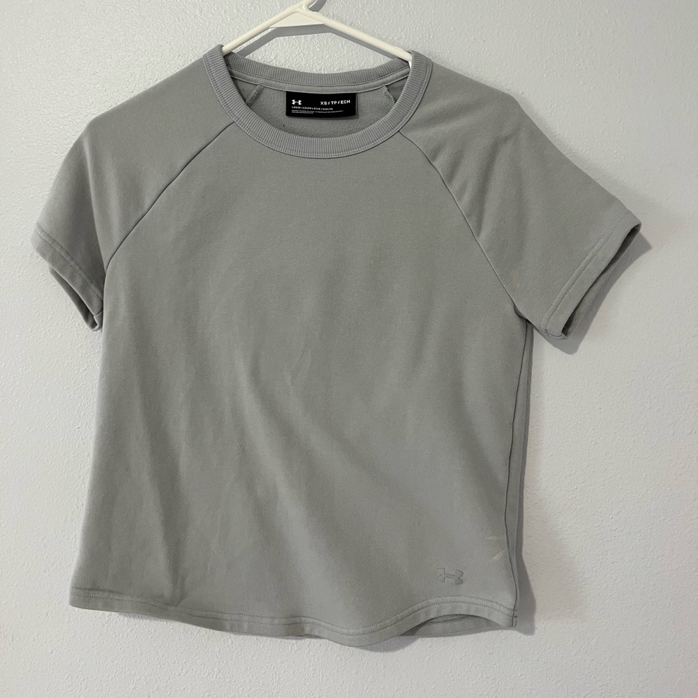 Grey Under Armour Shirt - Size Extra-Small